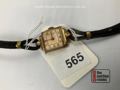 Lot 565