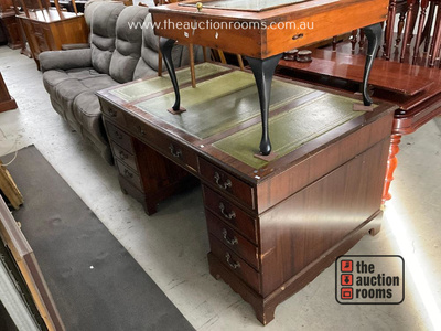 Lot 716