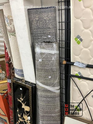 Lot 683