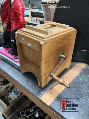 Lot 608