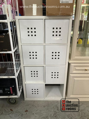 Lot 686