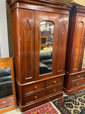 Lot 714