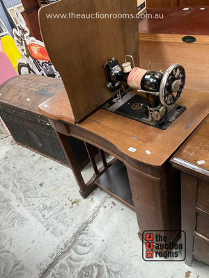 Lot 896