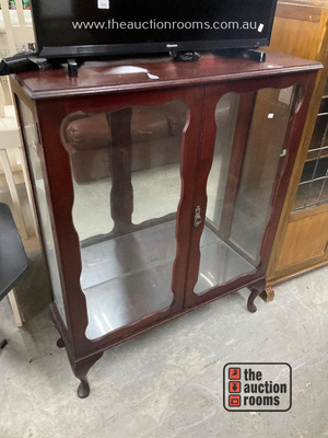 Lot 883