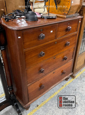 Lot 829