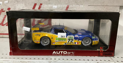 Lot 561