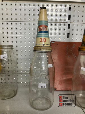 Lot 552