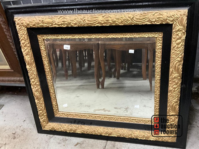 Lot 749