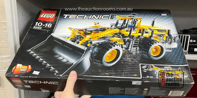 Lot 271