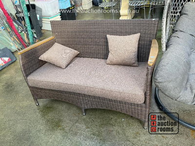 Lot 854