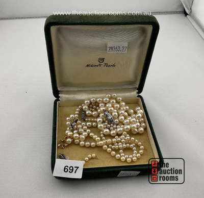 Lot 697
