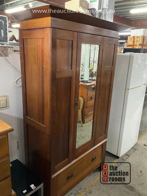 Lot 843