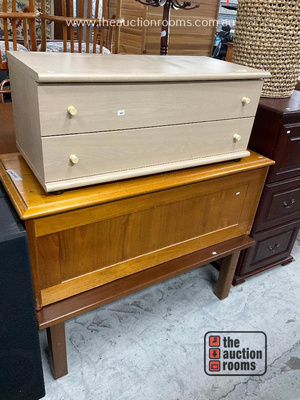 Lot 963