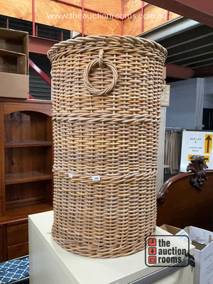 Lot 946