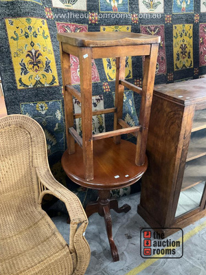 Lot 837