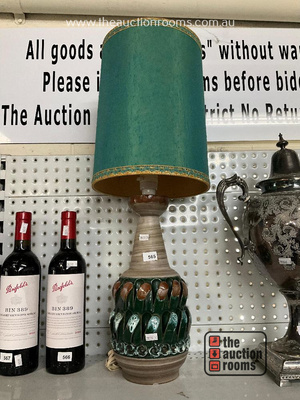 Lot 565